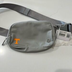 BNWT University of TN Lululemon Belt Bag